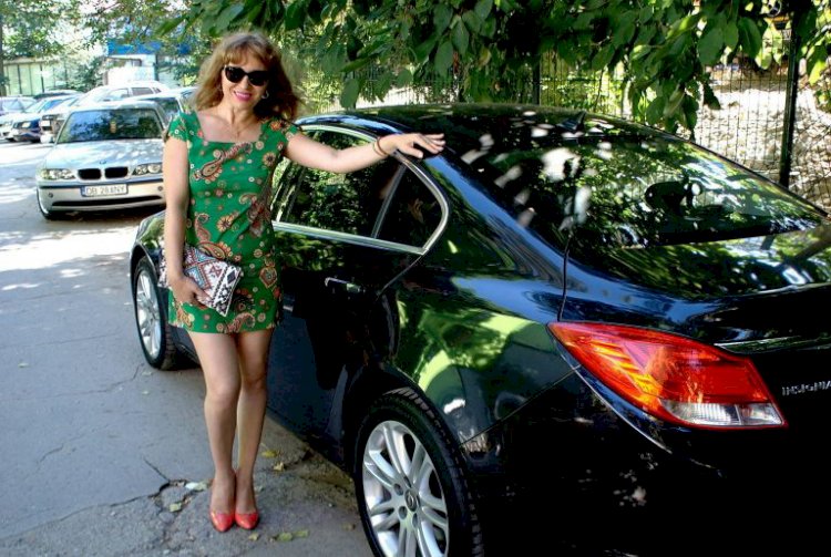 Cand cauti DJ Onesti pe Google o găsesti si pe DJ Lili