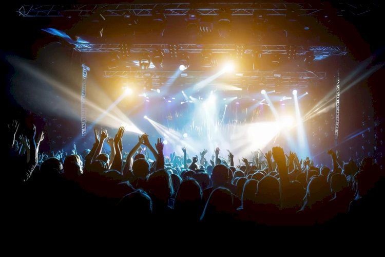 Dj Onesti – Dj Lili cea mai apreciata Dj din judetul Bacau